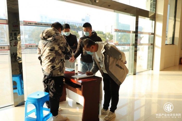 ​防疫生产“两不误” 金甬项目在行动