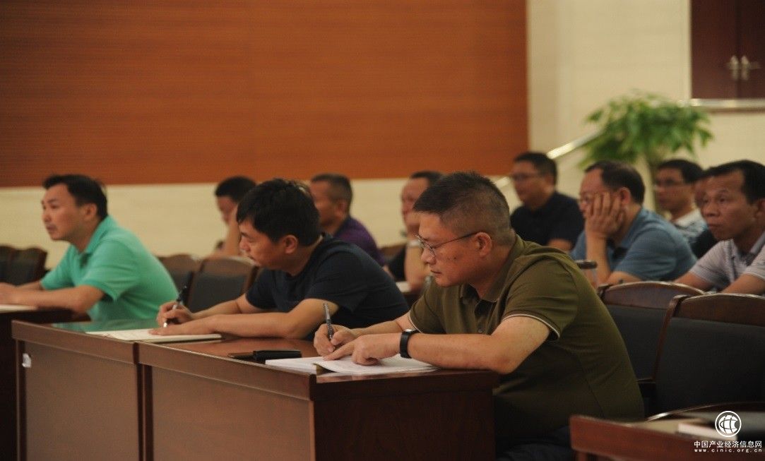 湖南邵阳烟草：突出普法重点 走好“八五”普法开局之路