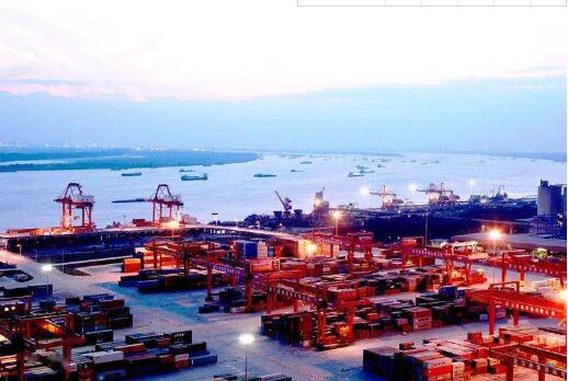 中港协：长江枢纽港口吞吐量降幅较前期大幅收窄