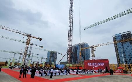 中联重科全球最大风电动臂塔机发布