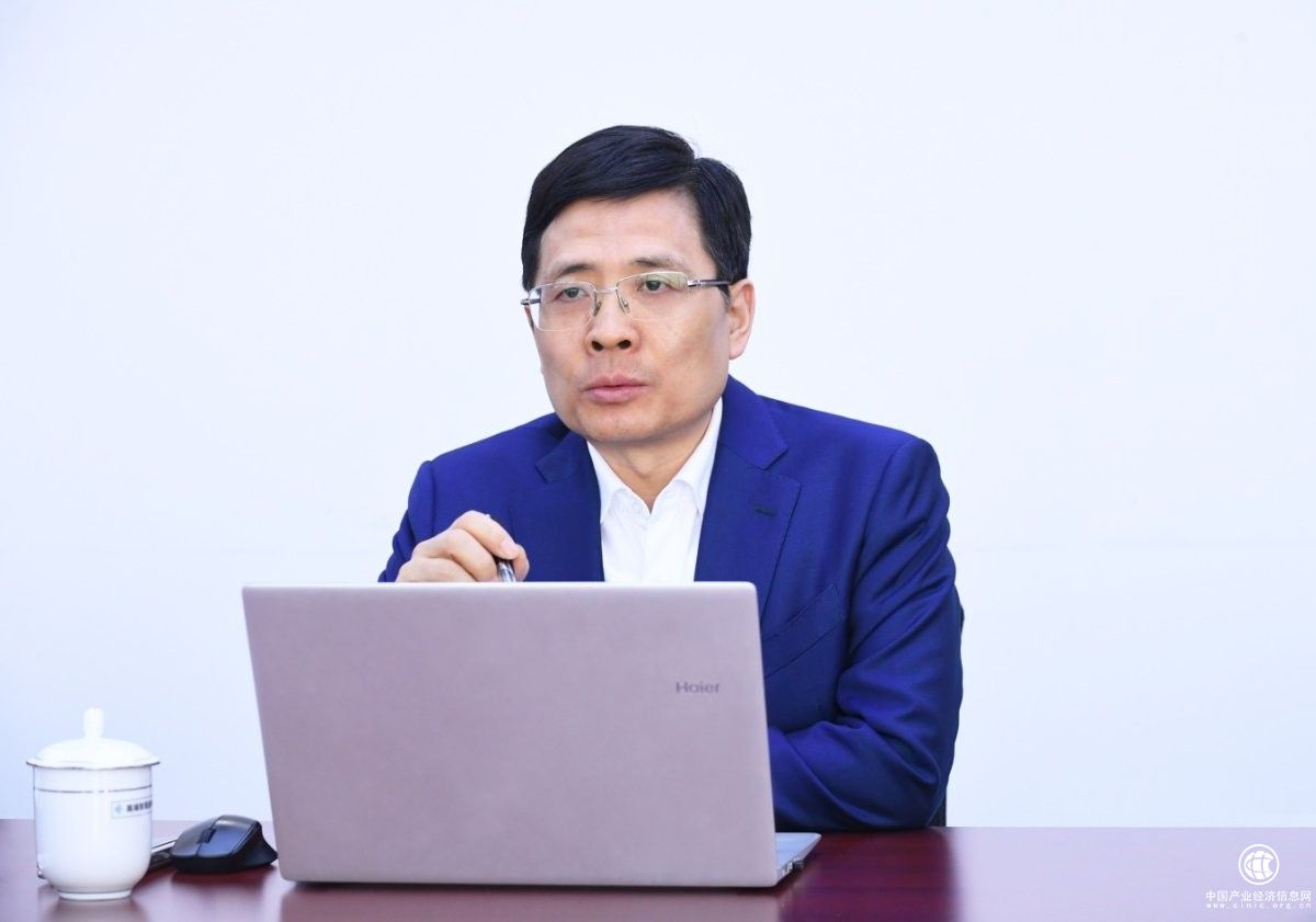  全国人大代表周云杰为何连续六年建言工业互联网？