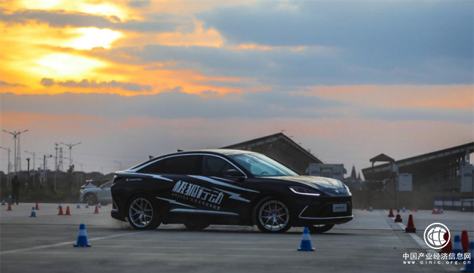  北汽营销发力？花4亿给车企们上了一趟营销课