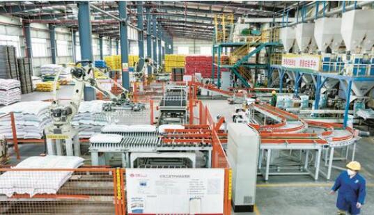 江西省着力提升“2+6+N”产业核心竞争力