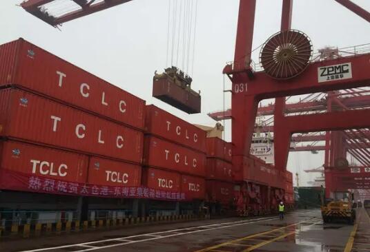 太仓港东南亚集装箱新航线首航