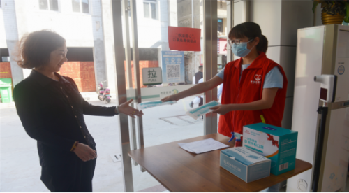 浙江洞头区烟草专卖局：“心”暖四月 “疫”路芳香