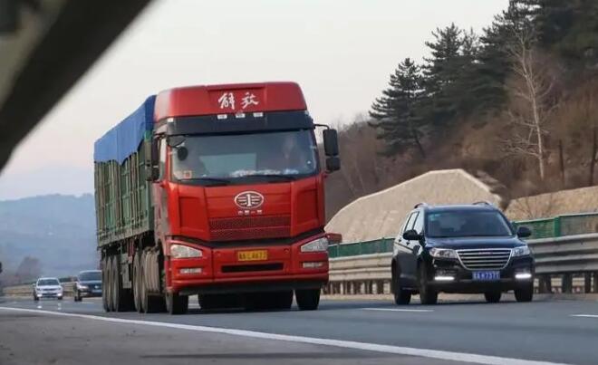 运力运量持续向好，货运物流逐步恢复