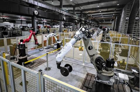 资本“追逐”机械制造 经济“趋实”势头凸显