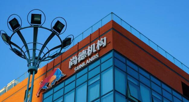 人民时评高度评价职业教育，尚德机构从教研、科技等方面为行业赋能