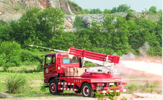 “兵器造”火箭式远距离森林灭火系统亮相