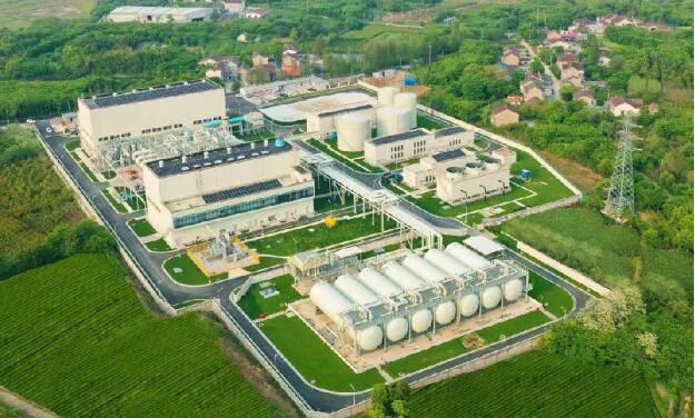 世界首座非补燃压缩空气储能电站在江苏建成投产