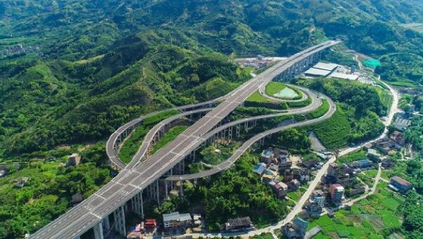 今年1-4月福建重点项目完成投资2397亿元