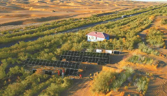 “死亡之海”变“绿电热土” 中国石油建成我国首条零碳沙漠公路