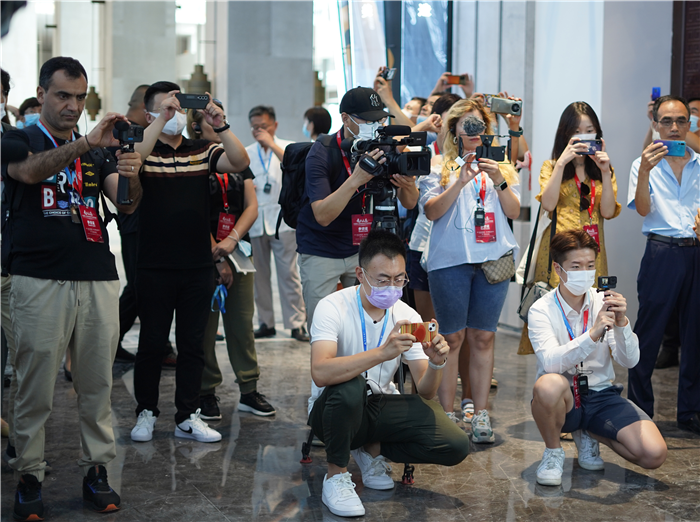 “走读山东”外国友人感知体验参访活动走进济宁邹城市孟苑