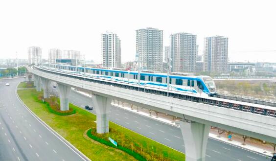 国内首条商用“双流制”铁路正式通车