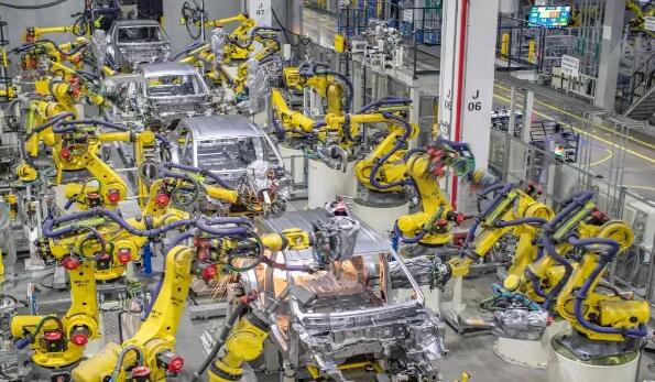 制造业数字化转型加速推进