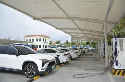 四部门：加快推进公路沿线充电基础设施建设