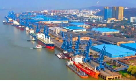 南京港：铁路与港口“无缝对接” 多式联运降低企业物流成本