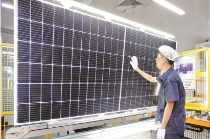 “风光”无限好 山西晋中新能源产业蓬勃发展