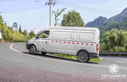 “党员先锋车”班组为暖心高效服务持续接力