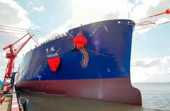 交付第40艘LNG储运船，沪东中华在这一领域成为全球唯一