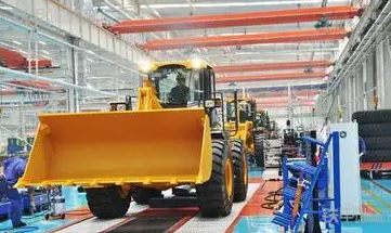 紧跟数字化发展 徐工重型打造智慧工厂