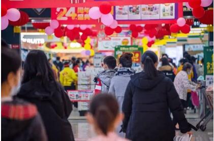 各地真金白银促消费 全力抢回“失去的三年”