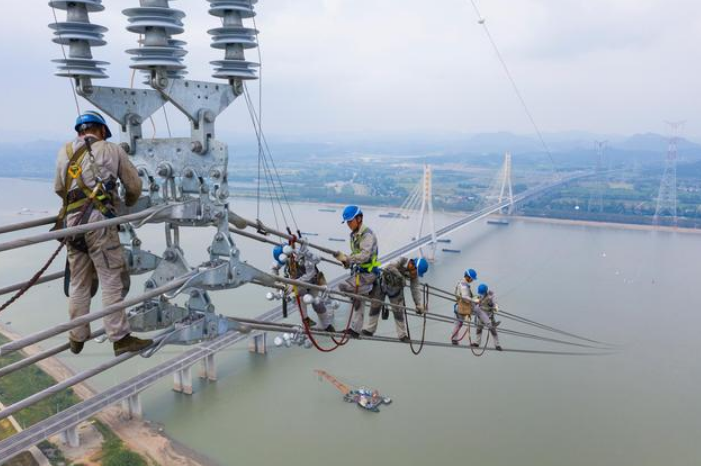 清洁水电“闪送”江南——白鹤滩水电站西电东送大动脉全面竣工投产综述