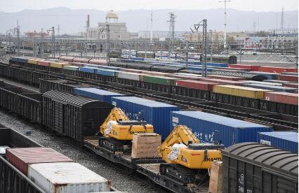 2022年国家铁路完成货物发送量39亿吨 同比增长4.7%