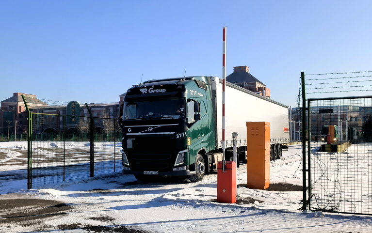 黑龙江东宁率先在全省公路口岸实现互贸商品进口