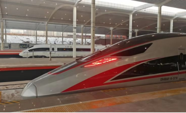 时速350公里复兴号动车组 刷新极寒运行纪录