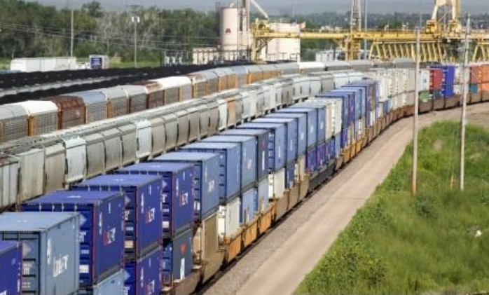山东：高效铁路运输助力出海商品“跑”起来