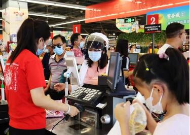 “真金白银”带动消费回暖