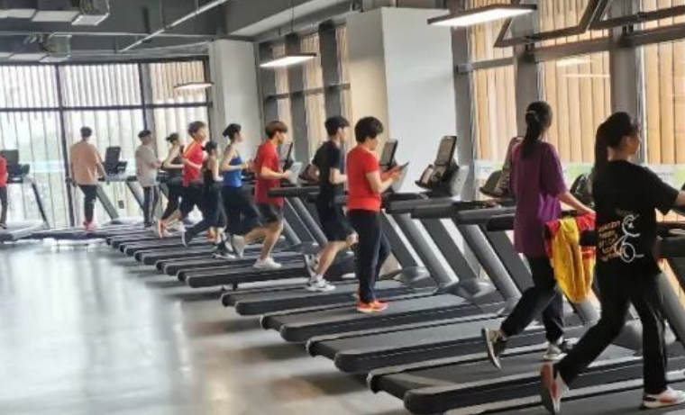 体育消费回暖  添彩美好生活——强信心·体育产业新作为