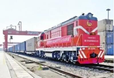 加速畅通产业链供应链！“欧洲—武汉—香港”多式联运通道正式开通