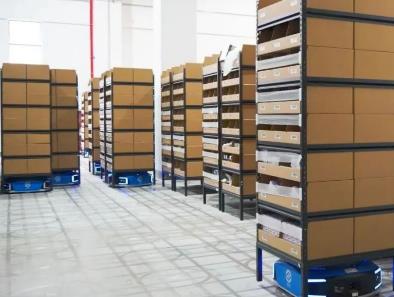 首个托盘四向穿梭车立体库落地宁波