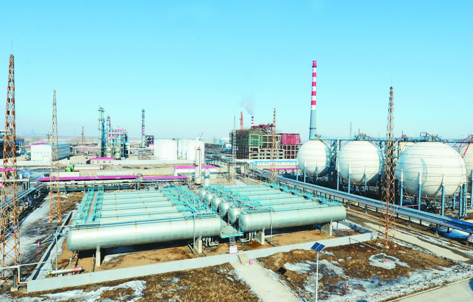 黑龙江安达：建设“油头化尾”项目主要承载地