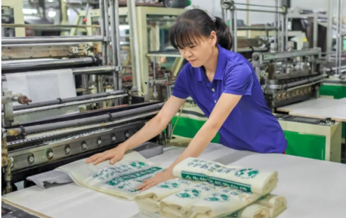 海南海口全生物降解材料产业引领绿色发展