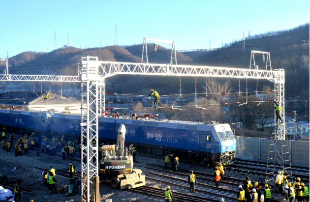 浩吉铁路与包西铁路实现互联互通