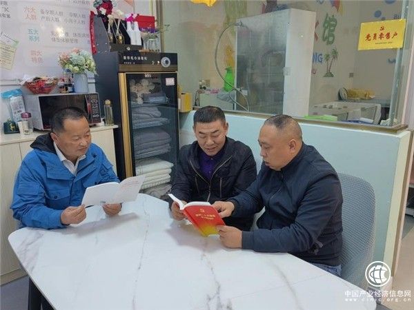 蕲春县烟草专卖局张榜党支部：党建引领促“四合”凝心聚力谋发展