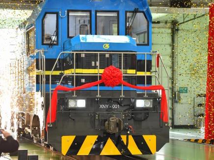 我国首台新造大功率纯电调车机车下线