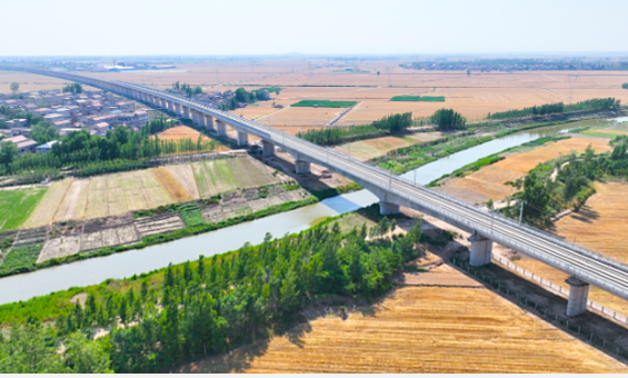 济郑高铁全线贯通运营