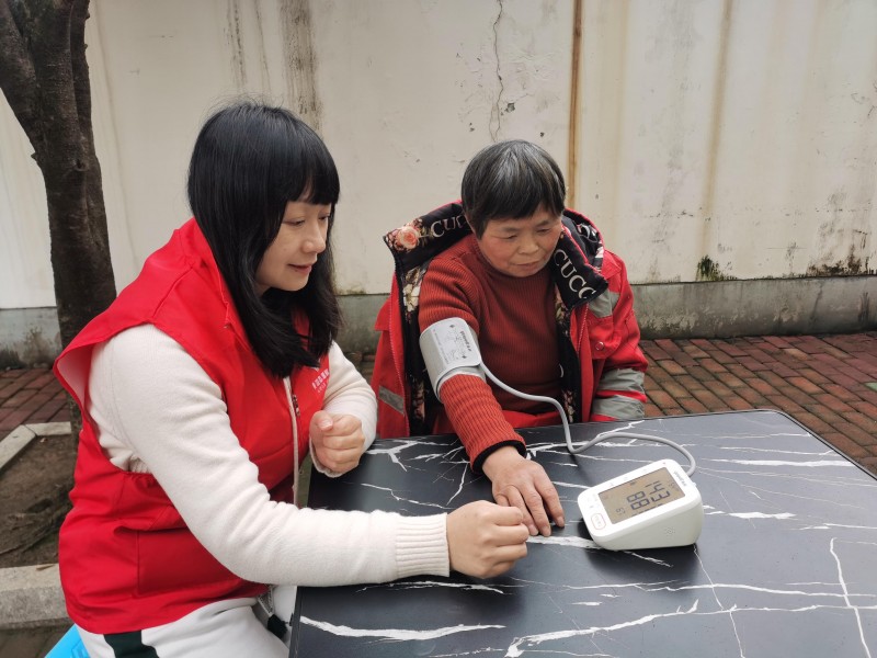 “香溢红”沁人心  可圈可点送微光