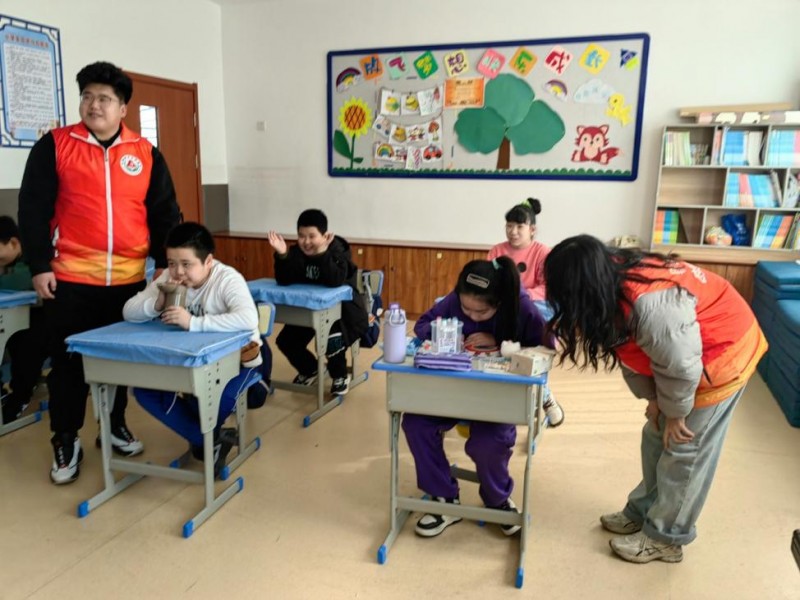 营口鲅鱼圈区烟草专卖局开展系列学雷锋志愿活动