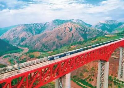 一季度中老铁路客货两旺