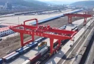 打通国际贸易“脉络” 中国跨境物流提质升级