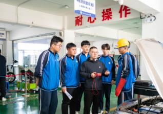 内蒙古呼和浩特：产教融合培育人才