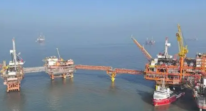 我国海上最大规模二次调整开发项目主体工程全部投产