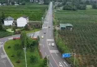 从“走得了”变成“走得好” 农村公路建设架起百姓“幸福路”