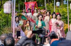 上海“春日经济”活力足创意浓亮点多