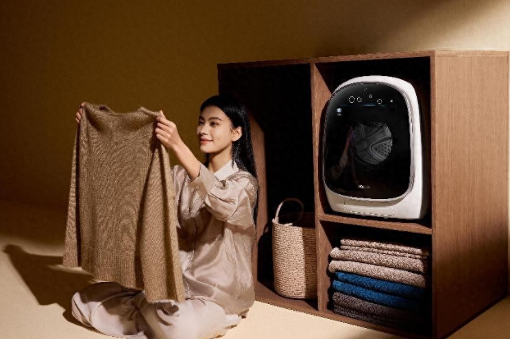 迭变的小熊电器：从造产品、造场景到造生活